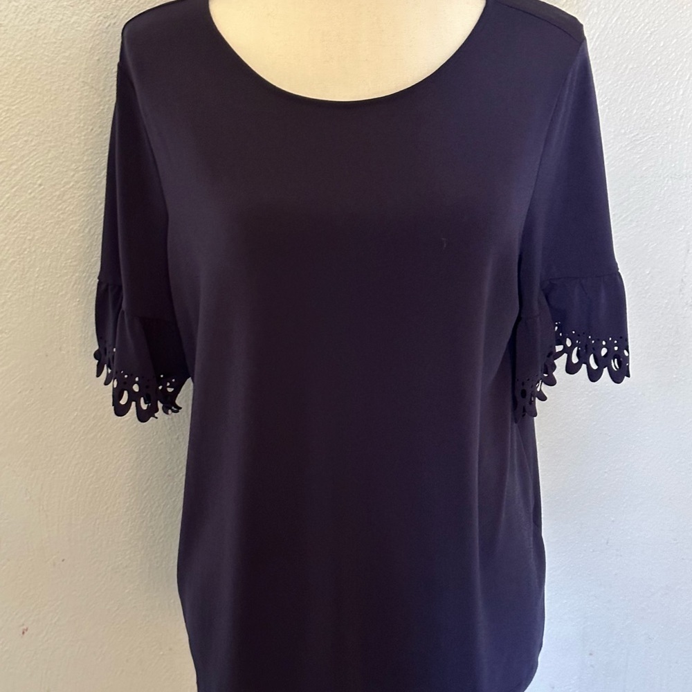 Banana Republic size L dark purple top stretch - Picture 3 of 9